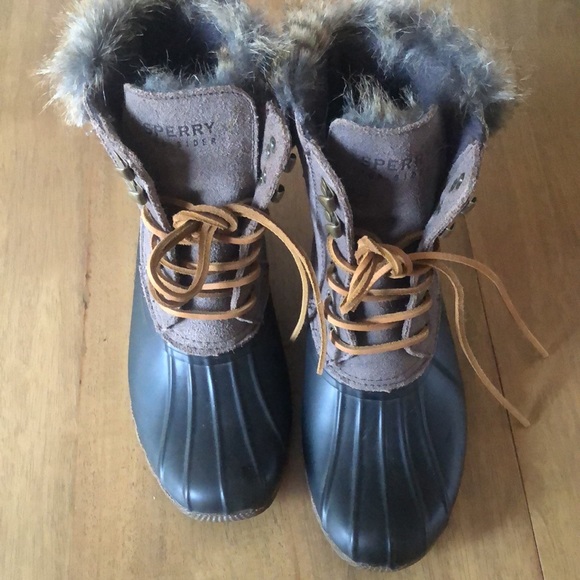 Sperry, saltwater rain boots with fur, size 7.5 womens, brown, never worn. - Picture 2 of 5